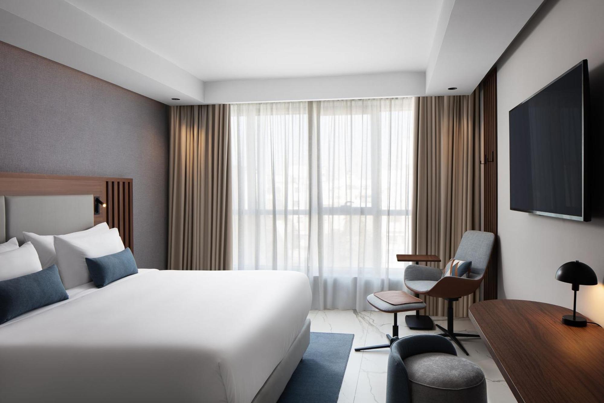 Courtyard By Marriott Downtown
